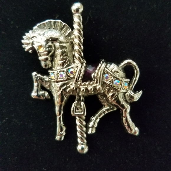 Danecraft carousel horse brooch - Picture 2 of 3